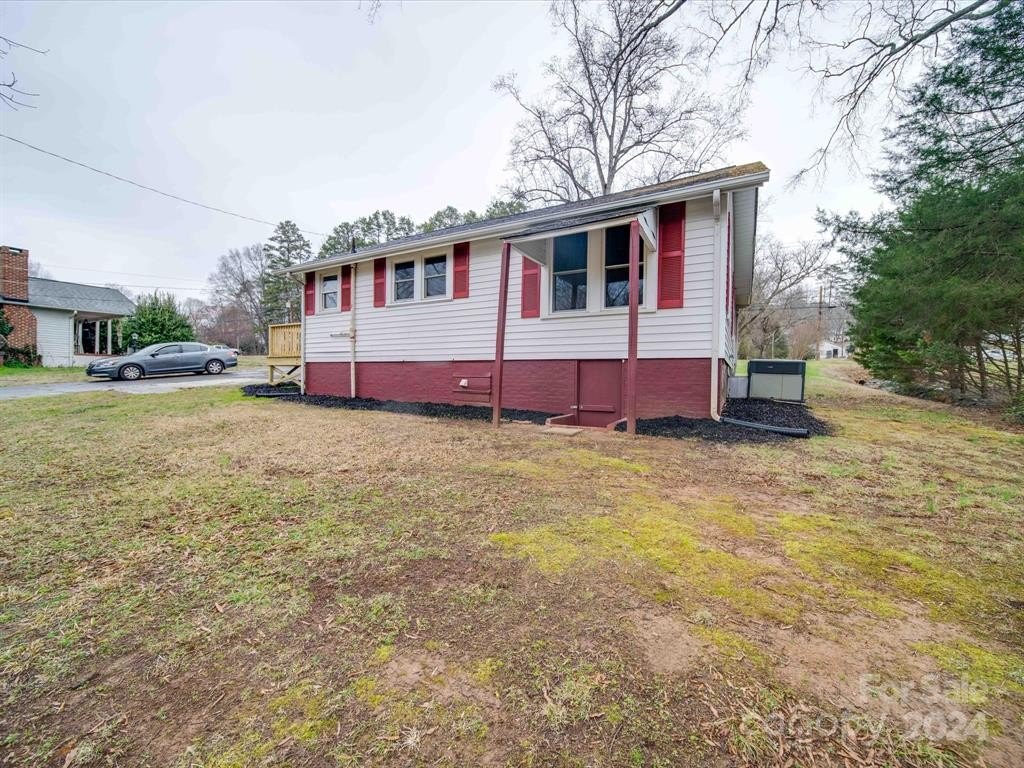 Listing photo 6